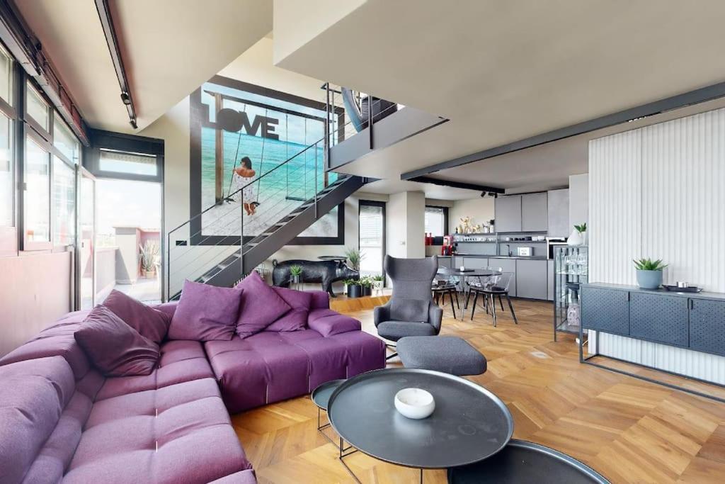 Stylovy Loft S Ohromnou Terasou Appartement Bratislava Buitenkant foto