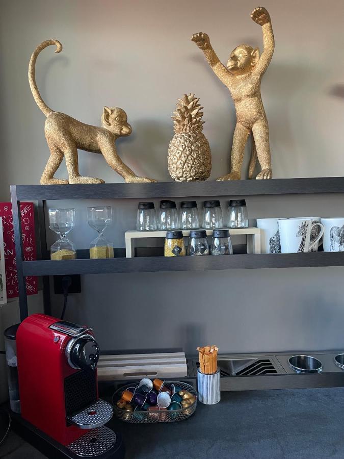 Stylovy Loft S Ohromnou Terasou Appartement Bratislava Buitenkant foto